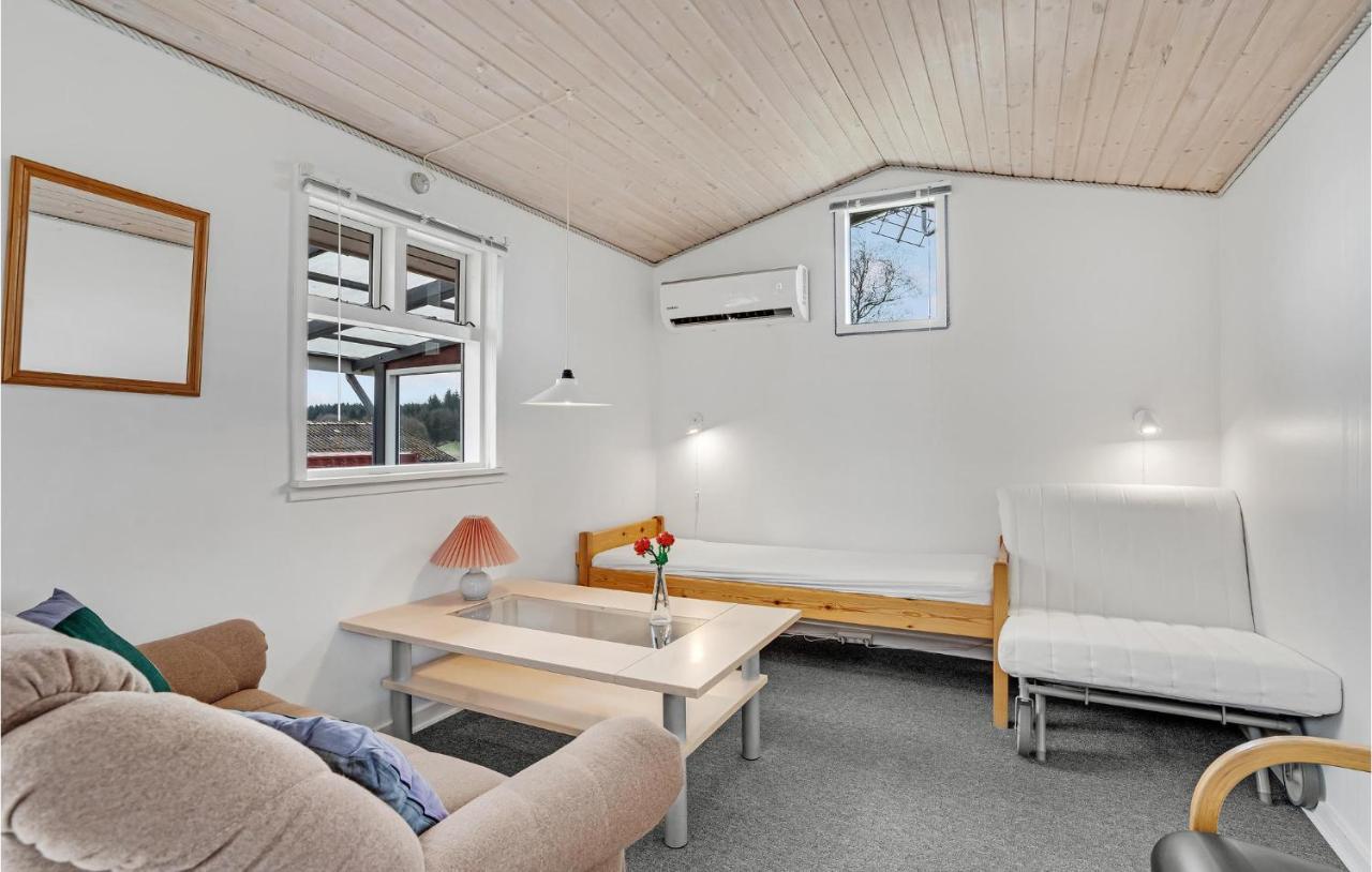 3 Bedroom Lovely Home In Give Uve Luaran gambar